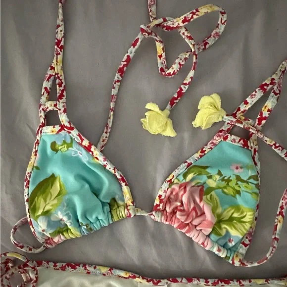 “GIRL STAR” Rose Print Bikini - Picture 2 of 5